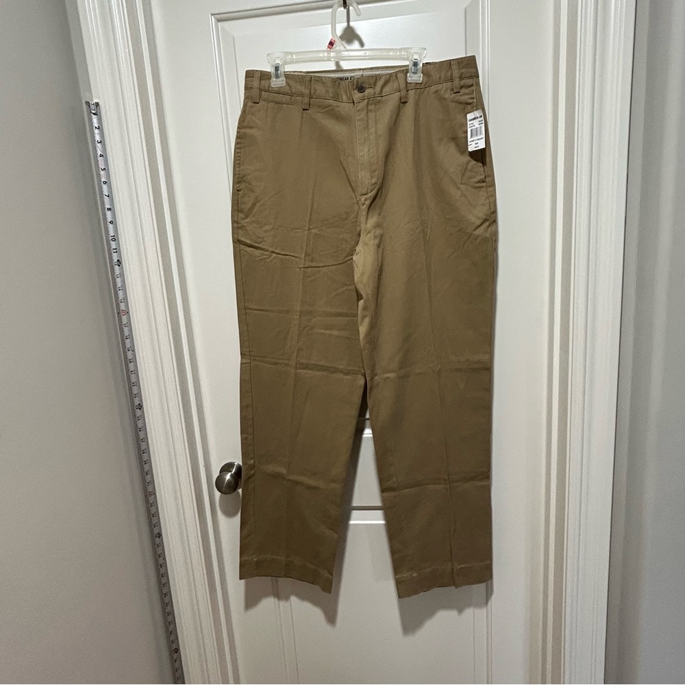Caribbean Joe Men's Khaki Chinos size 36” x 32” NWT. Length 43”. Nice quality